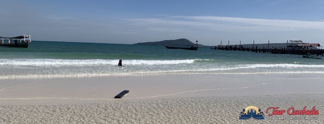 Bãi biển cát trắng, nước trong xanh vùng biển Sihanoukville
