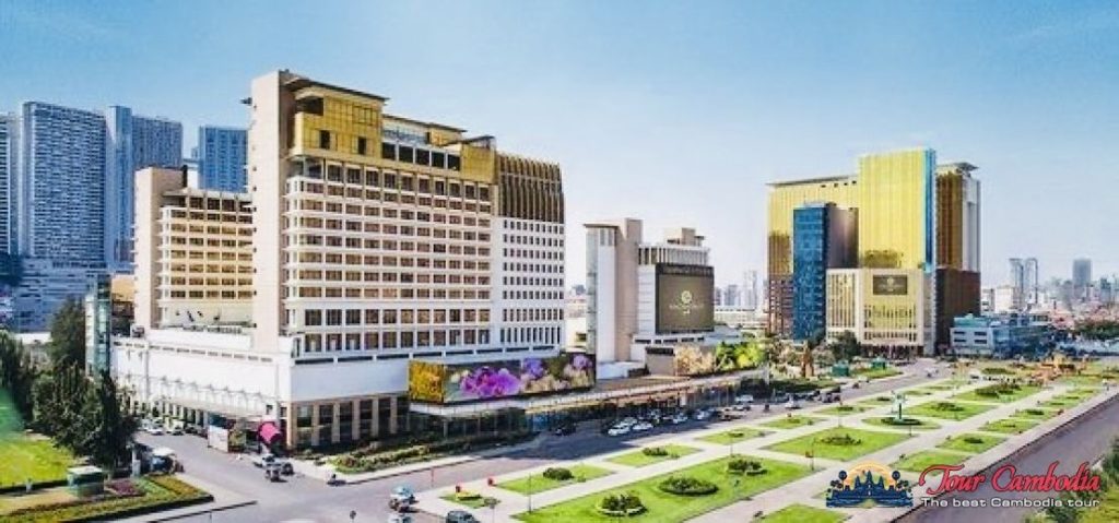 Khu phức hợp NagaWorld bên bờ sông Phnom Penh